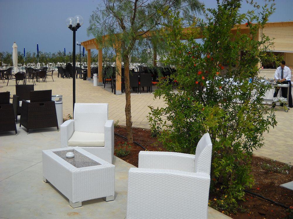 Torre Guaceto Resort カロヴィーニョ エクステリア 写真